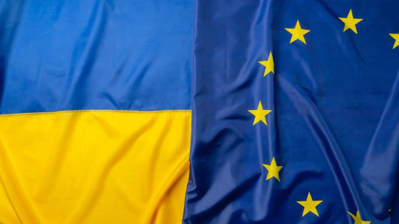 EU and Ukraine flags